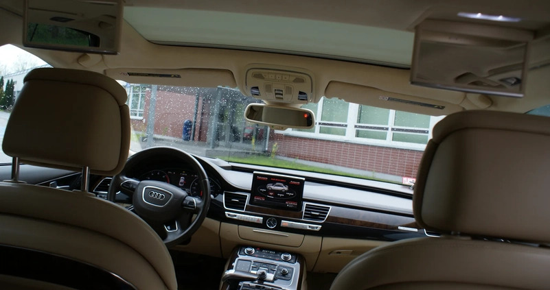 Audi A8 cena 109000 przebieg: 248000, rok produkcji 2015 z Białystok małe 529
